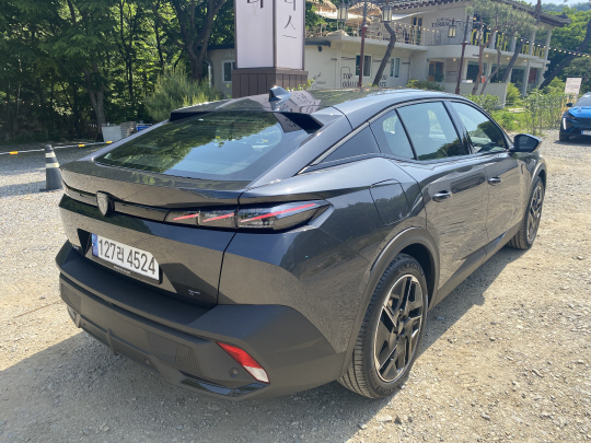 뉴 푸조 408. 이상현 기자